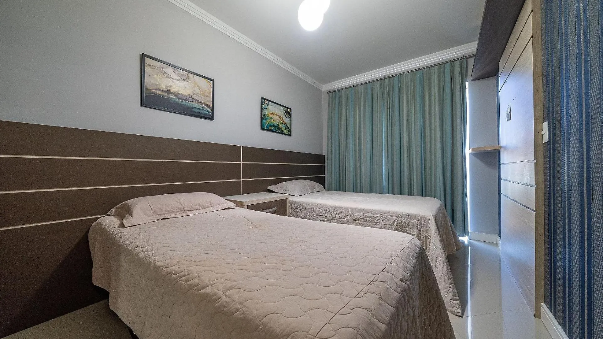 Apartment 323 - Cobertura Com 03 Dormitorios E Jacuzzi, Apenas A 50M Da Praia De Bombas Bombinhas