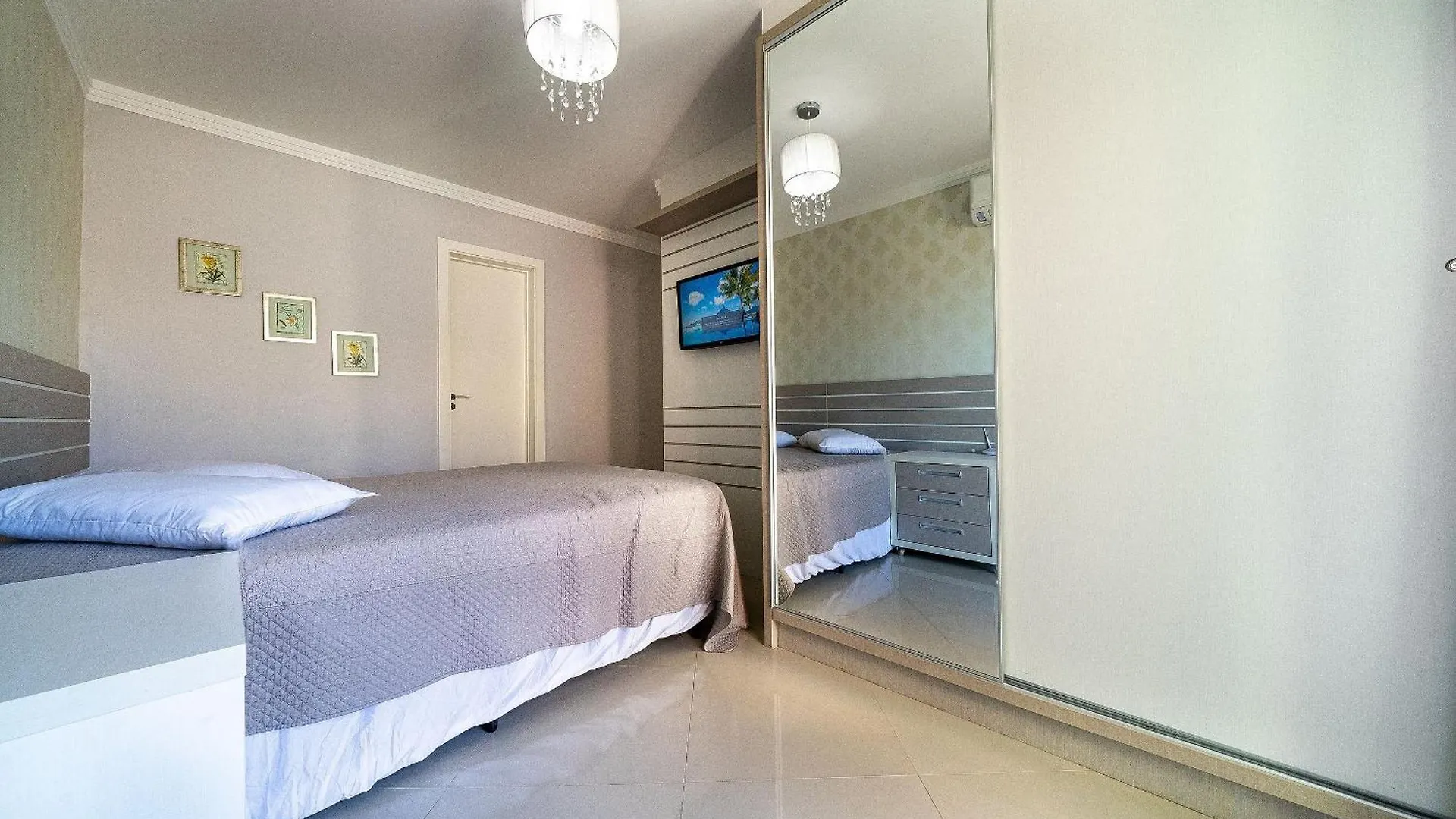 Apartment 323 - Cobertura Com 03 Dormitorios E Jacuzzi, Apenas A 50M Da Praia De Bombas Bombinhas