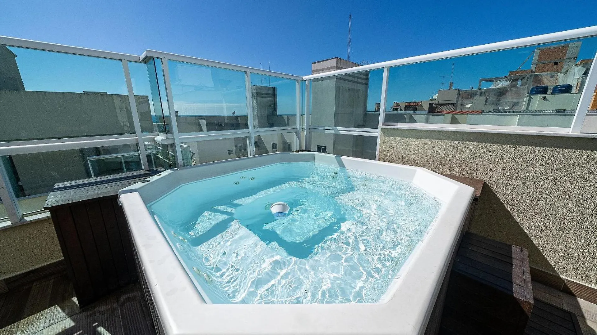Apartment 323 - Cobertura Com 03 Dormitorios E Jacuzzi, Apenas A 50M Da Praia De Bombas Bombinhas Brazil